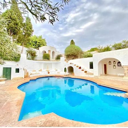Lella Zohra, Studio Avec Piscine A Sidi Bou Said Bed & Breakfast Exterior foto