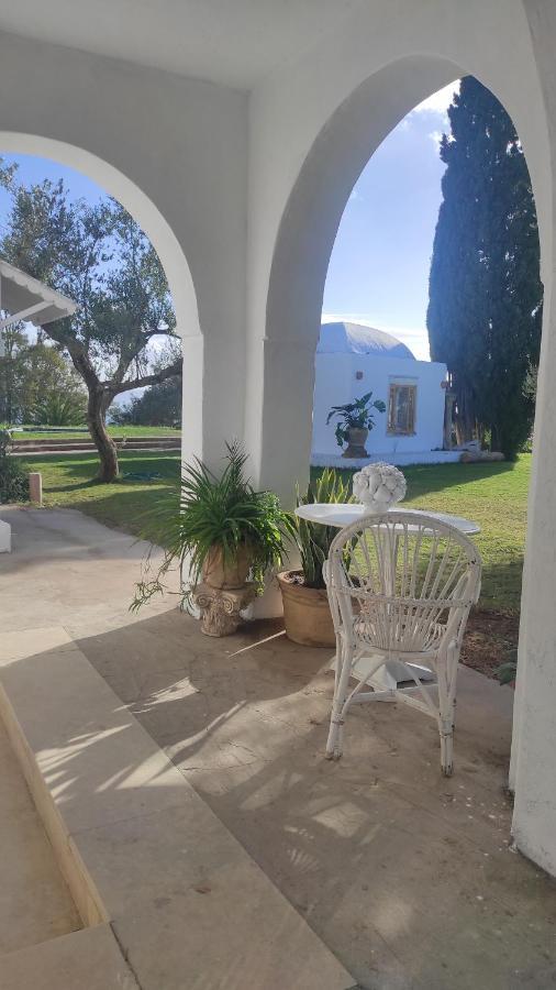 Lella Zohra, Studio Avec Piscine A Sidi Bou Said Bed & Breakfast Exterior foto