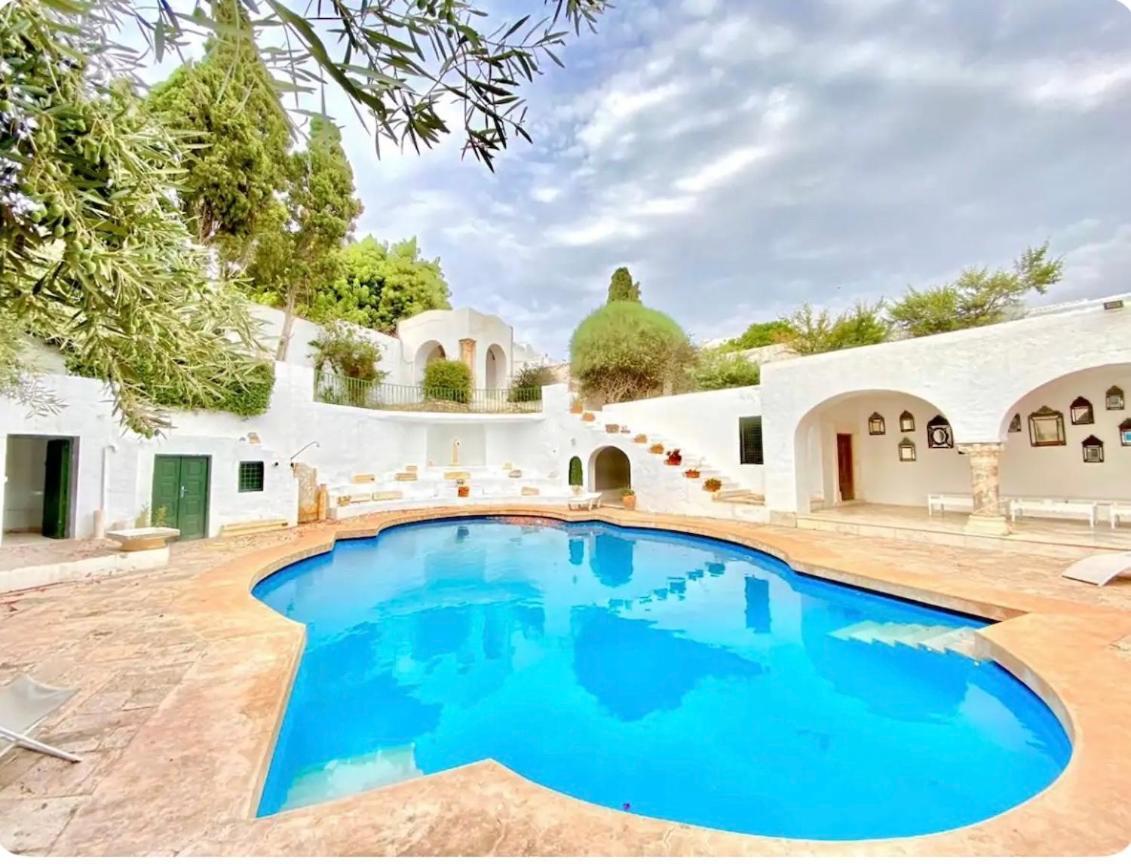 Lella Zohra, Studio Avec Piscine A Sidi Bou Said Bed & Breakfast Exterior foto